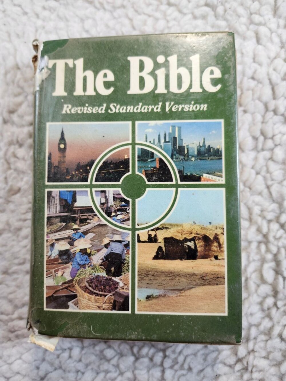 The Bible Revised Standard Version Hardcover Green 1971 Compact Pocket Edition